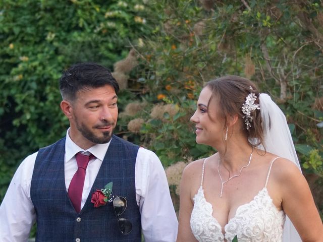 Craig and Nikki's Wedding in Holbeach, Lincolnshire 3