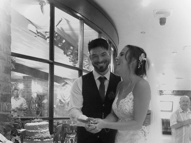 Craig and Nikki's Wedding in Holbeach, Lincolnshire 4