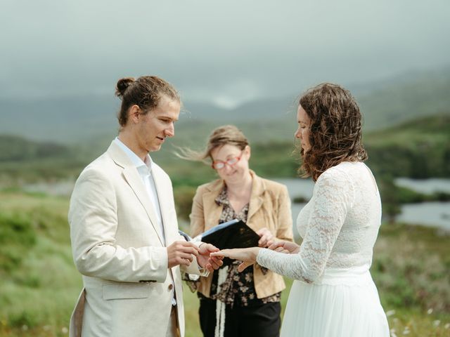 Lukas and Hanna's Wedding in Lochinver, Highlands 12