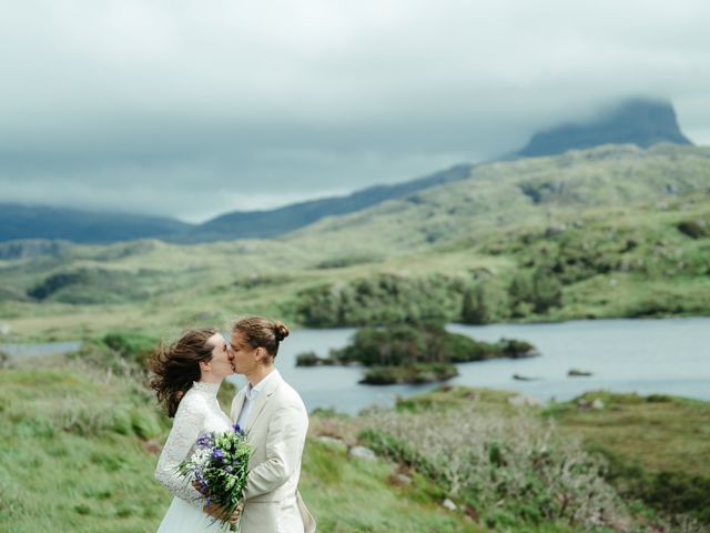 Lukas and Hanna's Wedding in Lochinver, Highlands 18