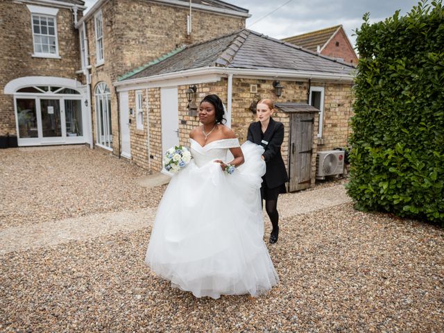 Robert and Sharone's Wedding in Hull, East Riding of Yorkshire 4