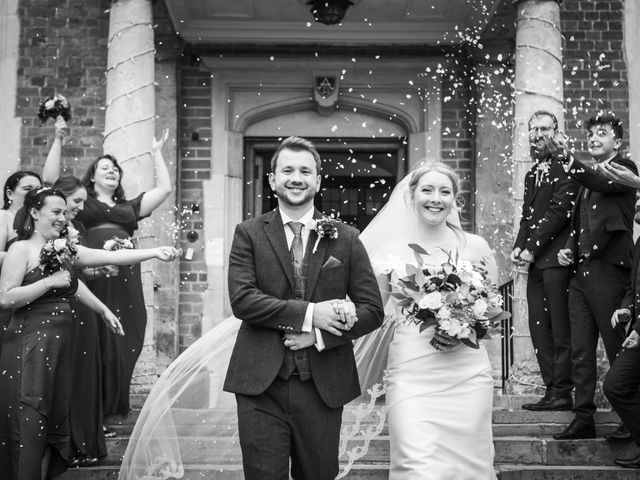 Chris and Jess&apos;s Wedding in Aylesbury, Buckinghamshire 19