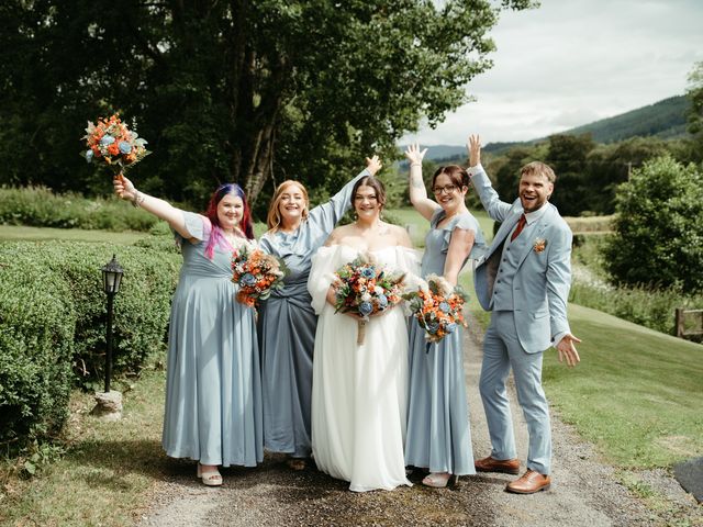 Kieran and Becki's Wedding in Culloden Inverness, Highlands 2