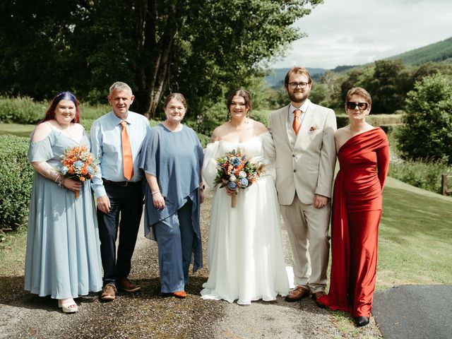 Kieran and Becki's Wedding in Culloden Inverness, Highlands 23