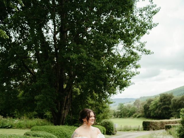 Kieran and Becki's Wedding in Culloden Inverness, Highlands 34