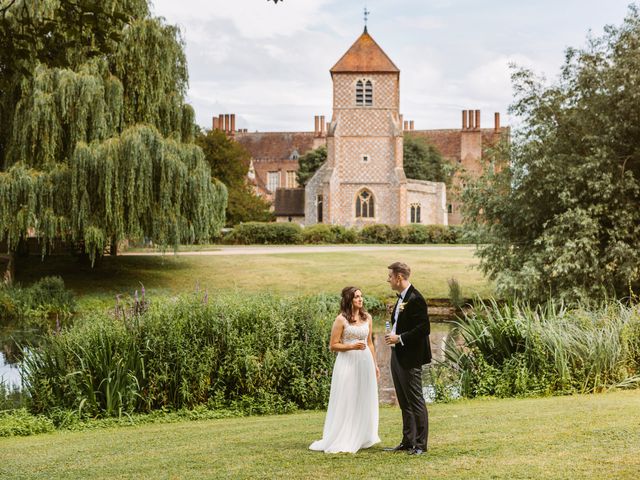 Rob and Harriet&apos;s Wedding in Reading, Berkshire 18