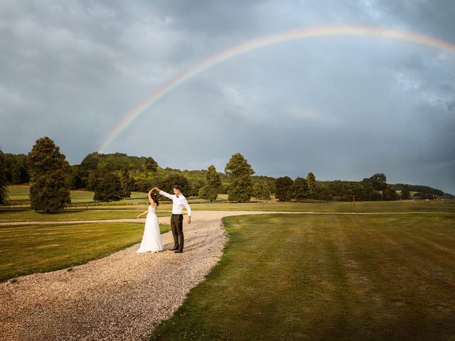 Rob and Harriet&apos;s Wedding in Reading, Berkshire 33