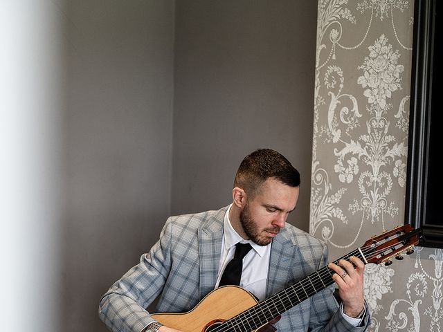 Wayne and Sam&apos;s Wedding in Fareham, Hampshire 36