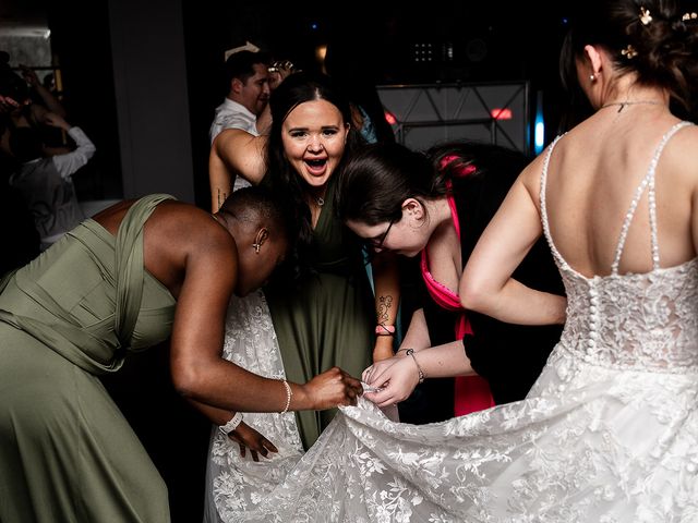Wayne and Sam&apos;s Wedding in Fareham, Hampshire 44