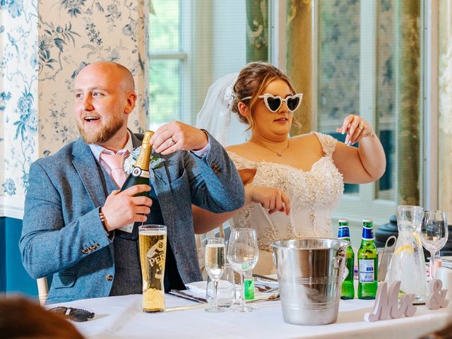 Joe and Morgan's Wedding in Saltburn-by-the-Sea, North Yorkshire 21