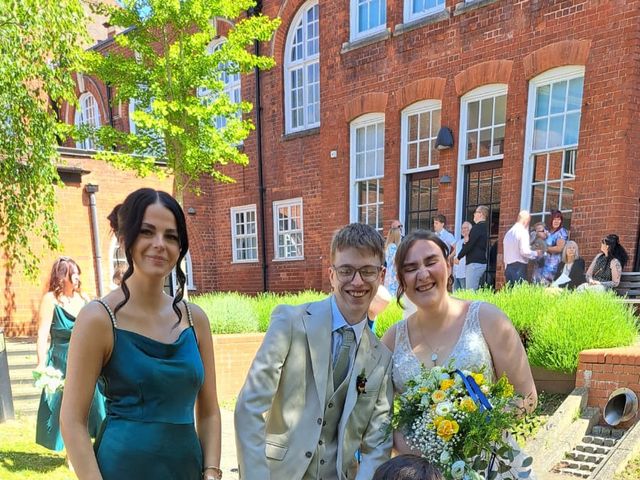 Joshua and Lucy's Wedding in Bromsgrove, Worcestershire 3