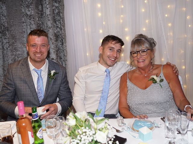 Chris and Louise&apos;s Wedding in Preston, Lancashire 14