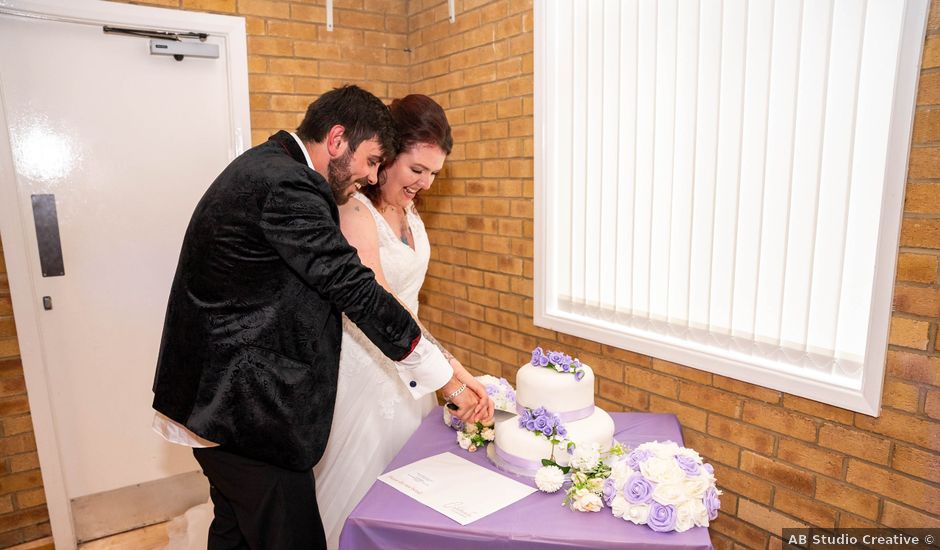 Aron and Shannon's Wedding in Nottingham, Nottinghamshire