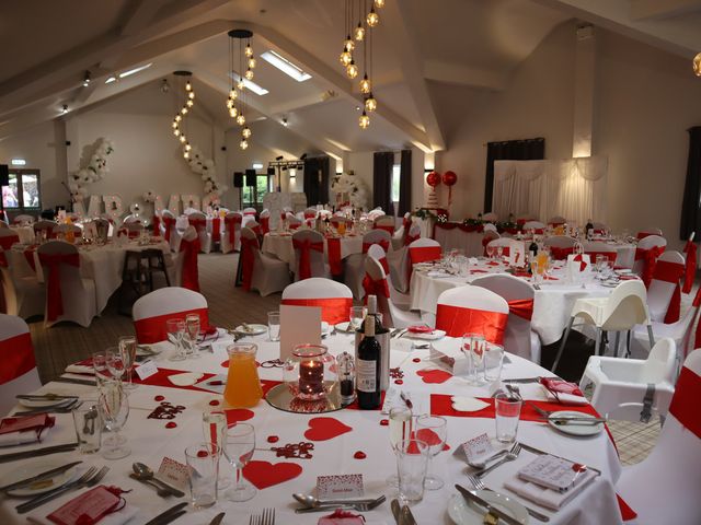 Lee and Amy's Wedding in Marston, Lincolnshire 27