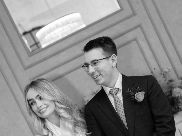 Mason and Katie's Wedding in Kensington &amp; Chelsea, West London 27