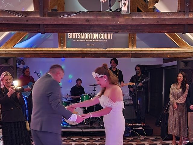 Sam and Jamie's Wedding in Birtsmorton, Worcestershire 4