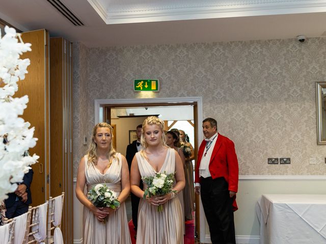 Tony and Amy&apos;s Wedding in Hemel Hempstead, Hertfordshire 64