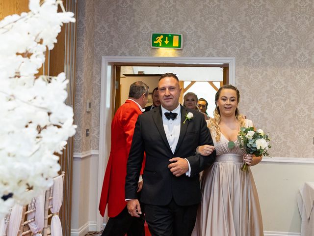 Tony and Amy&apos;s Wedding in Hemel Hempstead, Hertfordshire 65