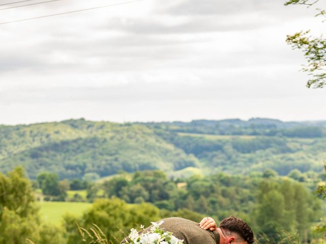 Jordan and Laura&apos;s Wedding in Stoke-on-Trent, Staffordshire 4