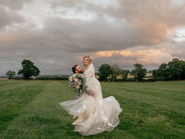 Ash and Alice&apos;s Wedding in Buckingham, Buckinghamshire 33