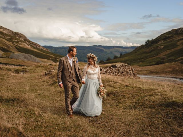 Arran and Rhiannon&apos;s Wedding in Lake District , Cumbria 10