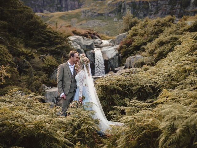 Arran and Rhiannon&apos;s Wedding in Lake District , Cumbria 32