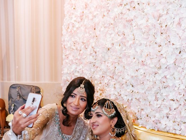 Rubina and Aman&apos;s Wedding in Ealing, West London 6