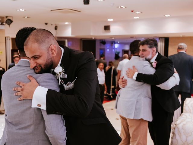 Rubina and Aman&apos;s Wedding in Ealing, West London 15