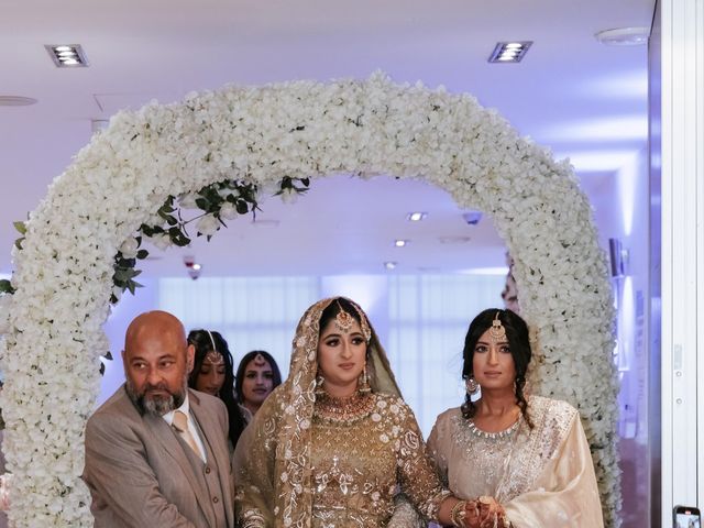 Rubina and Aman&apos;s Wedding in Ealing, West London 18