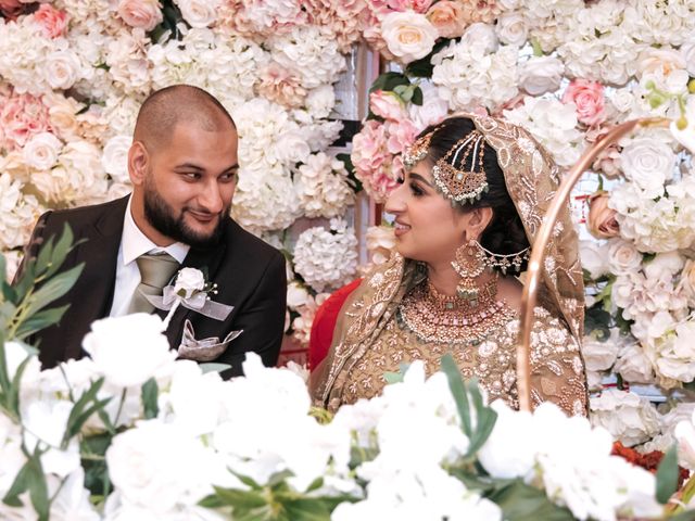 Rubina and Aman&apos;s Wedding in Ealing, West London 24