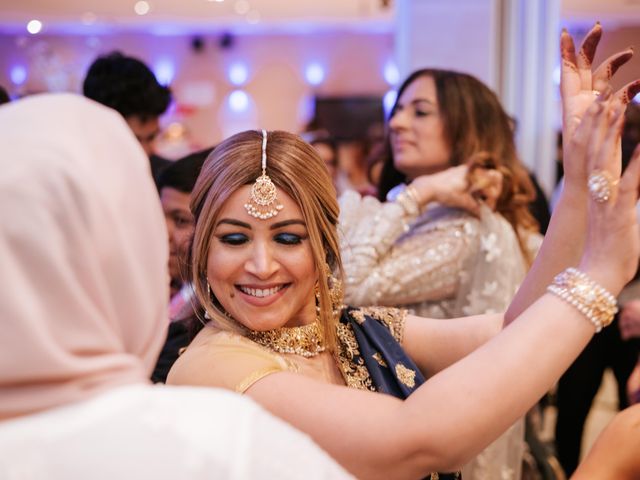 Rubina and Aman&apos;s Wedding in Ealing, West London 50