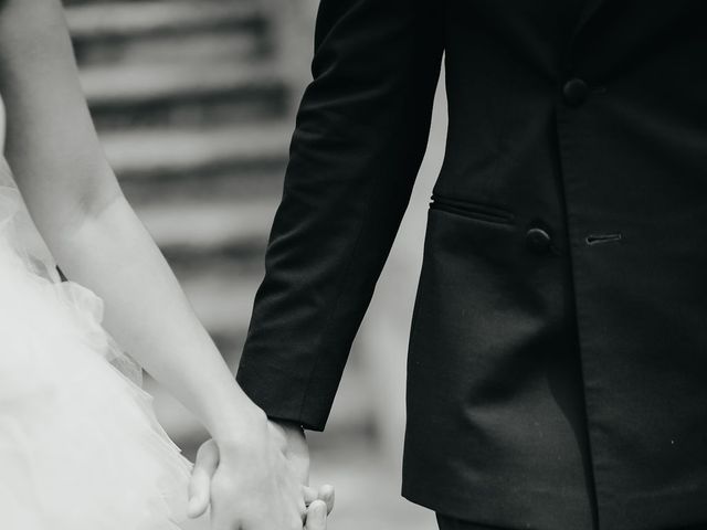 Guiseppe and Emily&apos;s Wedding in Chippenham, Wiltshire 4