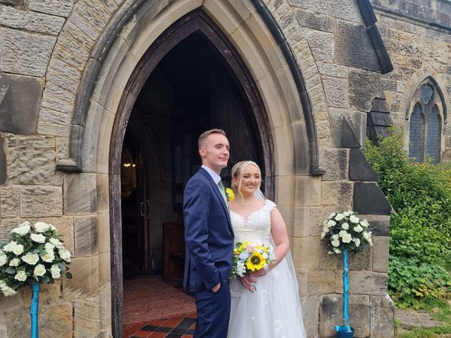 Daniel  and Rebecca 's Wedding in Leicester, Leicestershire 6