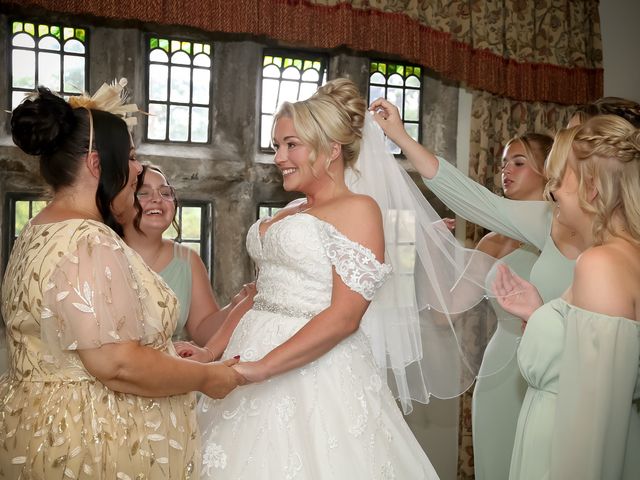 Dave and Sammie's Wedding in Halifax, West Yorkshire 5