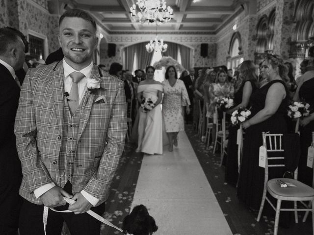 Jordan and Mollie&apos;s Wedding in Saltburn-by-the-Sea, North Yorkshire 13