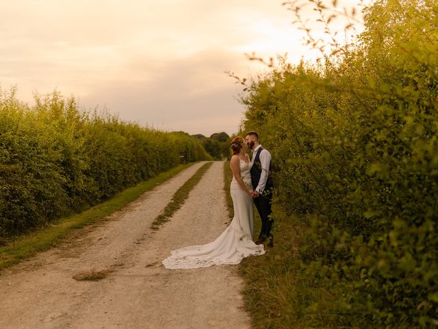 Matt and Keely&apos;s Wedding in Stretton, Derbyshire 19