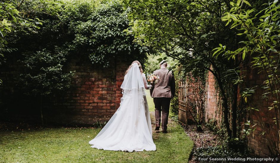 Damian and Fran's Wedding in Codsall, Shropshire