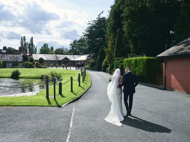 Oliver and Lauren&apos;s Wedding in Peover Superior, Cheshire 112