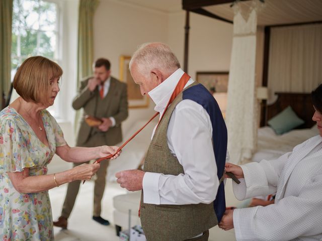 Matt and Aisling&apos;s Wedding in Tetbury, Gloucestershire 9