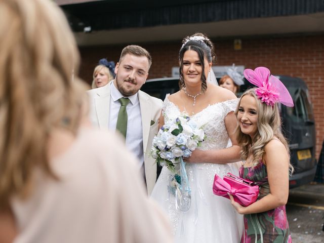 Tyler and Emma&apos;s Wedding in Manchester, Greater Manchester 43