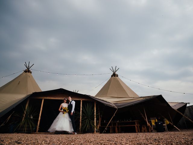 Rob and Sammi&apos;s Wedding in Nottingham, Nottinghamshire 24