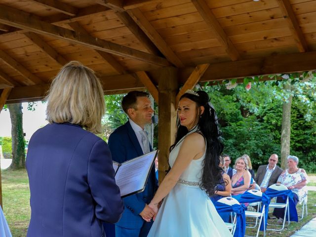 Alan and Leanne's Wedding in Faversham, Kent 8