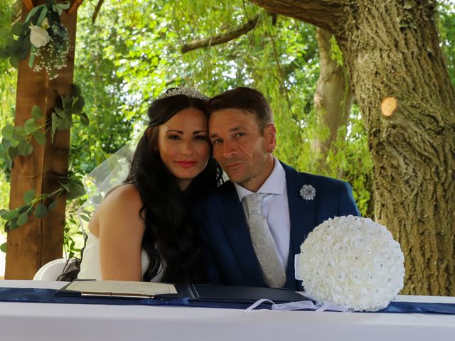 Alan and Leanne's Wedding in Faversham, Kent 12