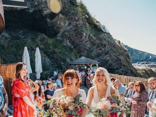 Ruth and Jess&apos;s Wedding in Ilfracombe, Devon 9