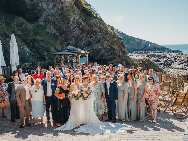 Ruth and Jess&apos;s Wedding in Ilfracombe, Devon 27