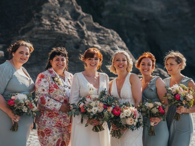 Ruth and Jess&apos;s Wedding in Ilfracombe, Devon 29