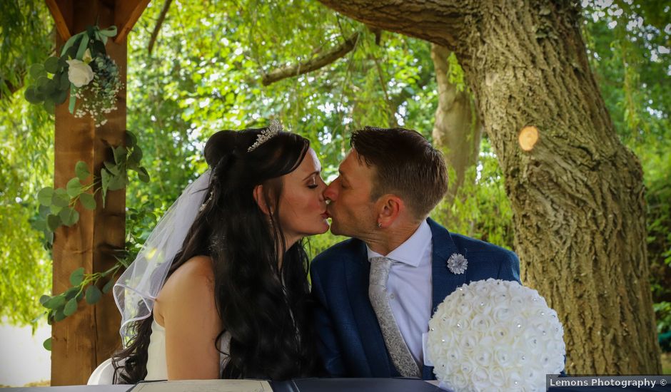 Alan and Leanne's Wedding in Faversham, Kent