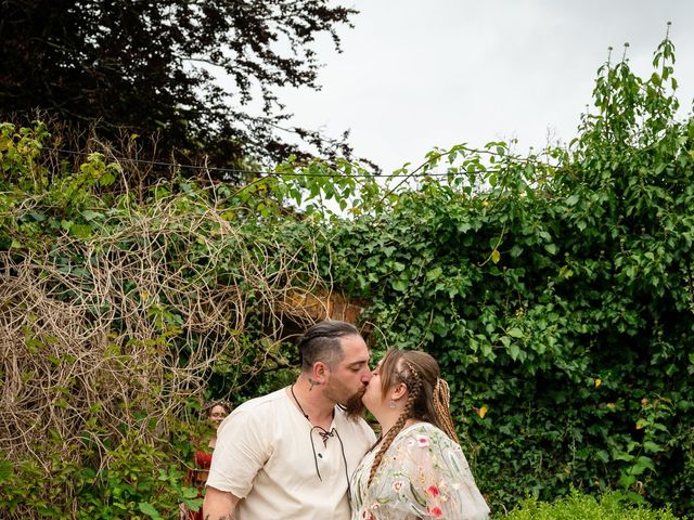 Arron and Nicole&apos;s Wedding in Falmouth, Cornwall 31