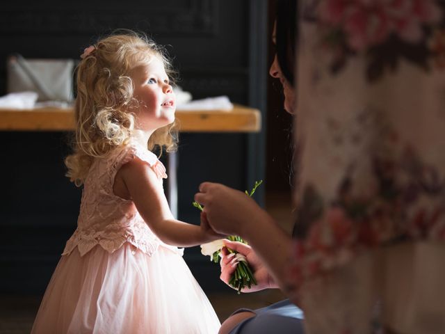 Tom and Hannah&apos;s Wedding in Steventon, Oxfordshire 38