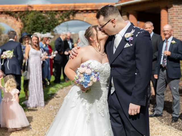 Tom and Hannah&apos;s Wedding in Steventon, Oxfordshire 55